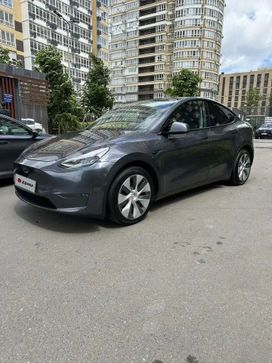  Model Y, 2021