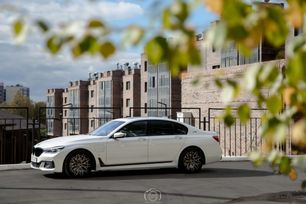  BMW 7-Series 2017 , 3200000 , 