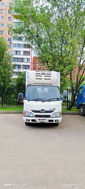   Hino Dutro 2014 , 3200000 , 