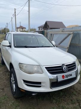SUV   Volkswagen Touareg 2008 , 1100000 , 