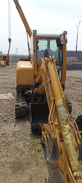 - SDLG (LGCE) E635F 2023 , 4400000 , 