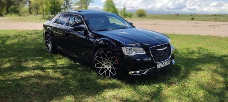  Chrysler 300C 2017 , 2500000 , 