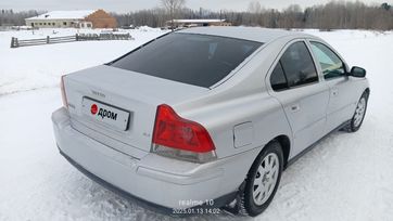  Volvo S60 2004 , 720000 , 
