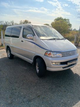    Toyota Hiace Regius 1985 , 810000 , 
