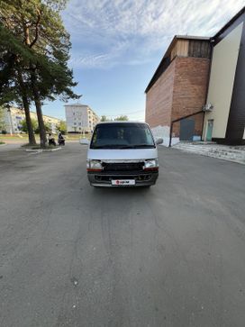    Toyota Hiace 2001 , 700000 , 