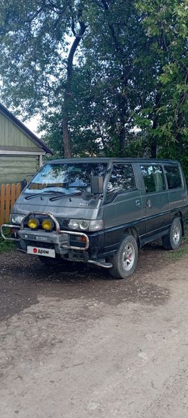    Mitsubishi Delica 1990 , 430000 , --