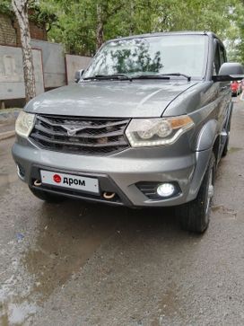 SUV     2015 , 850000 , 