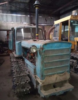 Трактор ВгТЗ ДТ-75 1992 года, 450000 рублей, Угловское