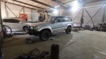 SUV   Toyota Land Cruiser 1992 , 1400000 , 