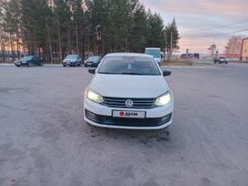  Volkswagen Polo 2017 , 800000 , 