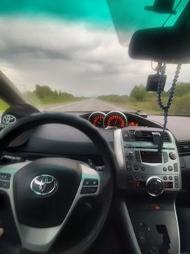    Toyota Verso 2011 , 1200000 , 