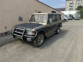 SUV   Mitsubishi Pajero 1988 , 200000 , 
