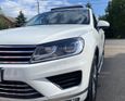 SUV   Volkswagen Touareg 2015 , 2995000 , 