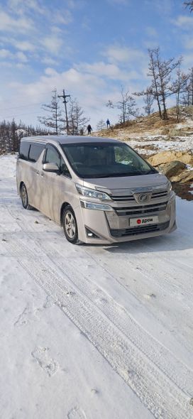    Toyota Vellfire 2018 , 4050000 , 