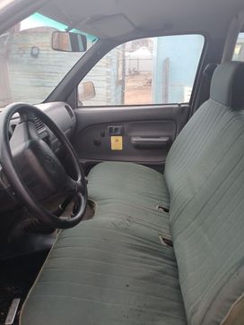  Toyota Hilux 2004 , 1075000 , 