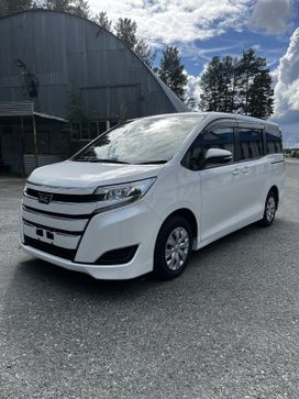    Toyota Noah 2019 , 2560000 , 