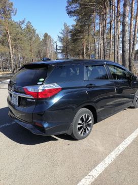  Honda Shuttle 2016 , 900000 , 