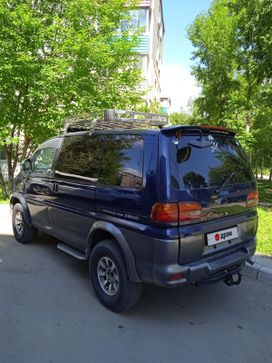    Mitsubishi Delica 1997 , 910000 , 