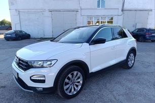 SUV   Volkswagen T-Roc 2021 , 2411000 , 