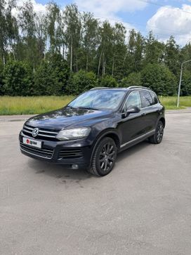 SUV   Volkswagen Touareg 2011 , 1280000 , ٸ