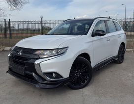 SUV   Mitsubishi Outlander 2022 , 2700000 , 