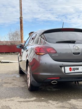  Opel Astra 2011 , 755000 , 