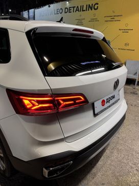SUV   Volkswagen Taos 2021 , 2700000 , 
