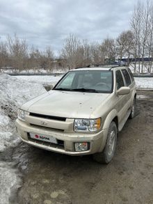  QX4, 2001