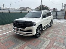 -- Land Cruiser, 2018