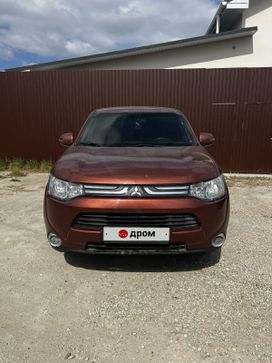 SUV   Mitsubishi Outlander 2012 , 1050000 , 