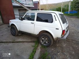  3   4x4 2121  2011 , 600000 , 