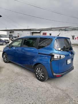    Toyota Sienta 2019 , 1400000 , 
