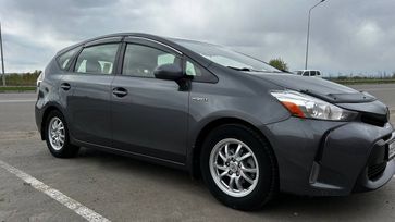    Toyota Prius v 2016 , 1650000 , 