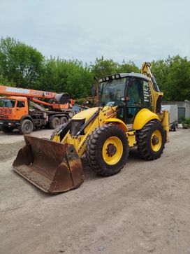 - New Holland B115B 2015 , 8000000 , 