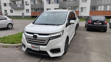    Honda Stepwgn 2017 , 2300000 , -
