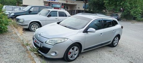  Renault Megane 2010 , 700000 , 