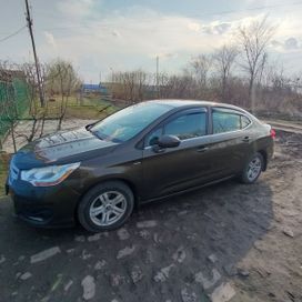  Citroen C4 2013 , 800000 , 