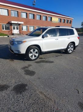 SUV   Toyota Highlander 2013 , 2600000 ,  