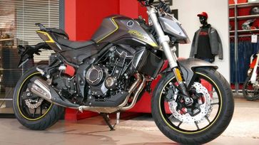  Voge 525R 2024 , 598000 , 