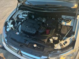 SUV   Mitsubishi Outlander 2014 , 1600000 , 