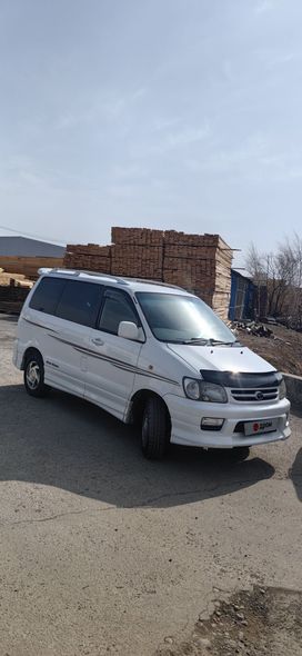    Toyota Town Ace Noah 2001 , 690000 , 