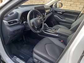 SUV   Toyota Highlander 2023 , 7300000 , 