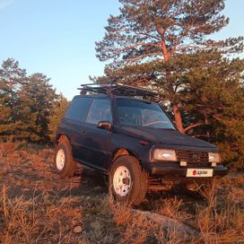  3  Suzuki Escudo 1995 , 380000 , -