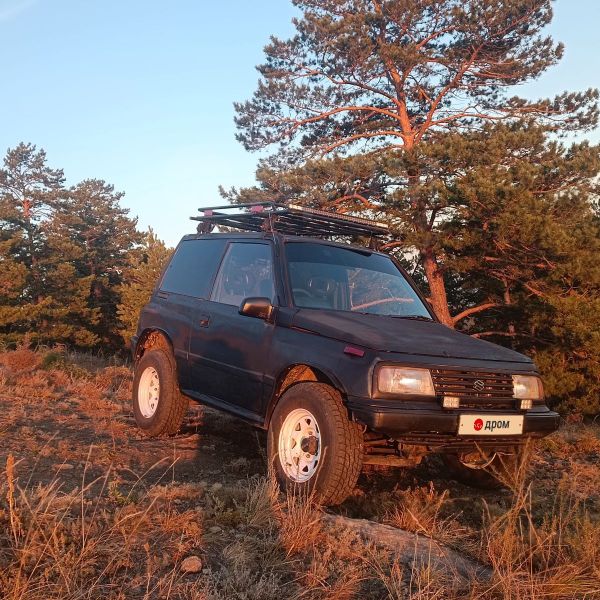  3  Suzuki Escudo 1995 , 380000 , -