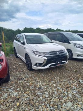 SUV   Mitsubishi Outlander 2018 , 2530000 , 