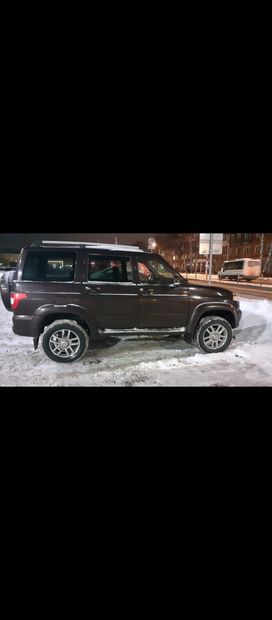 SUV     2016 , 1000000 , 