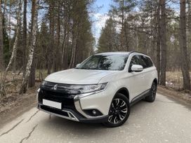 SUV   Mitsubishi Outlander 2021 , 2600000 , 
