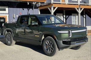  Rivian R1T 2022 , 9000000 , 