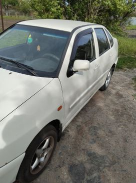  Volkswagen Polo 1999 , 240000 , 