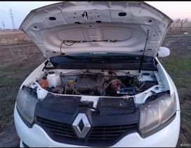  Renault Logan 2015 , 260000 , 